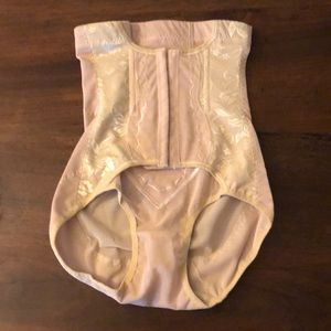 Tummy control shaper NWOT